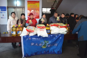 【螢火蟲愛心活動(dòng)第九十九期】春節(jié)送溫暖，我們?cè)谛袆?dòng)！